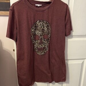 Oversized T-Shirt with Leopard Skull Design